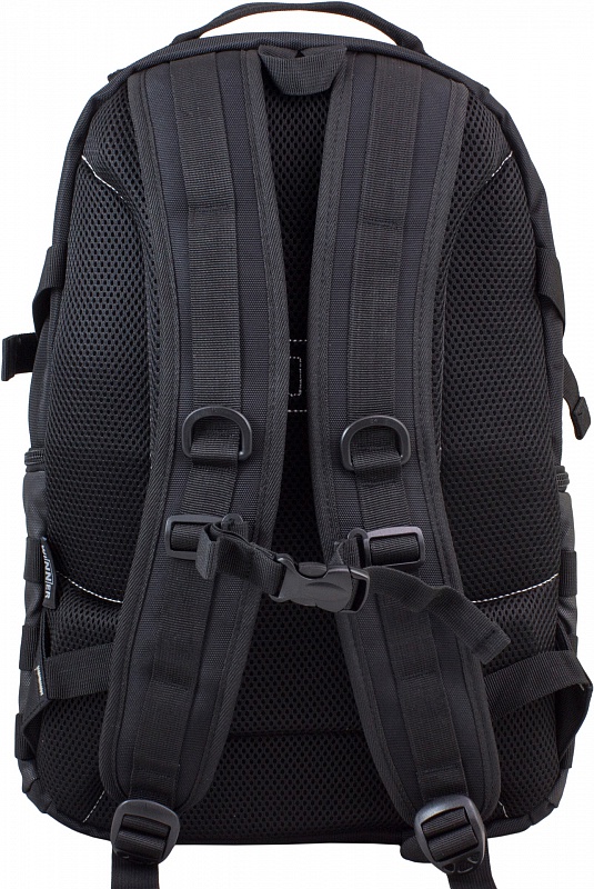 Рюкзак черный со слотами для USB и наушников  